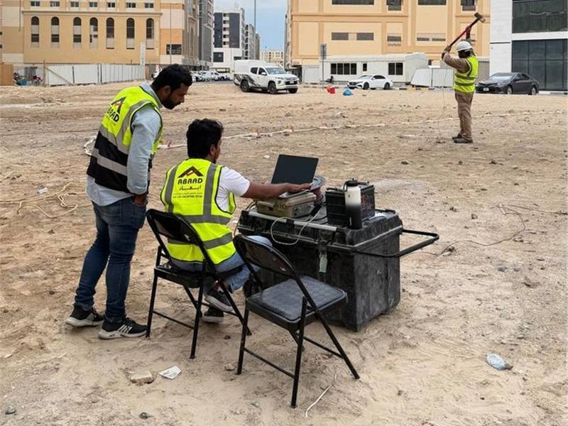 MASW test data recording with laptop